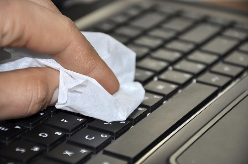 How to Sanitize and Disinfect your Keyboard and Mouse