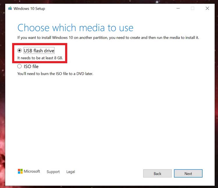 Windows 10 Clean Installation choose USB Flash Drive