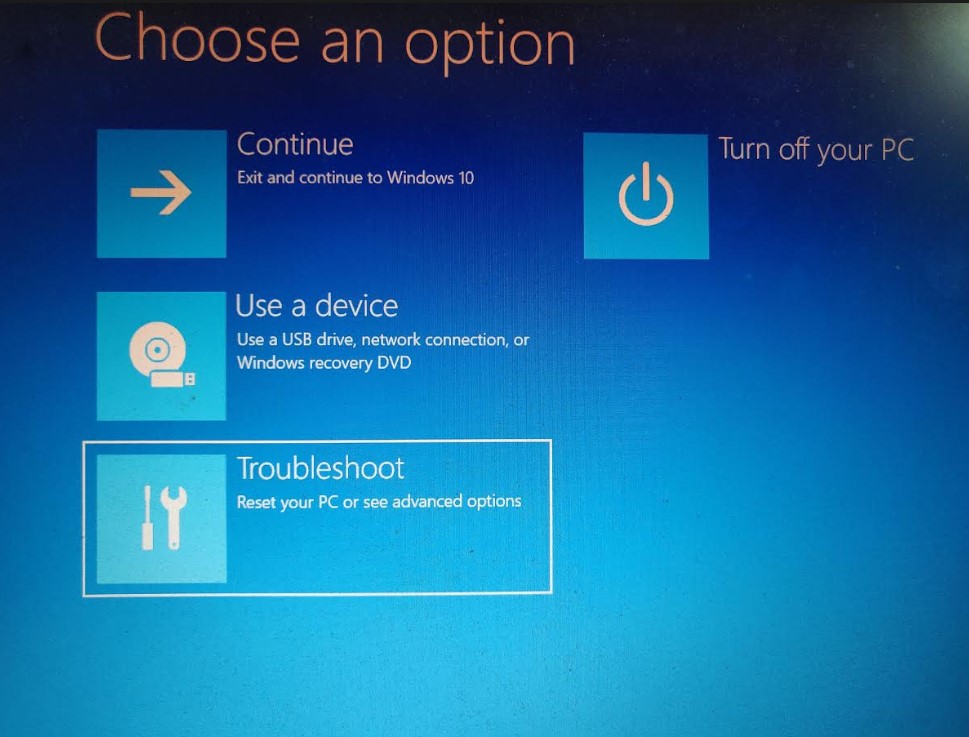 Enable Safe Mode if Windows 10 PIN is not working