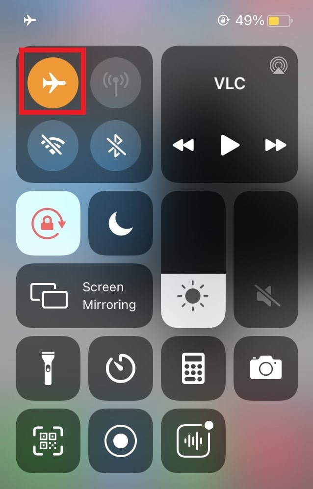 enable flight mode on iPhone