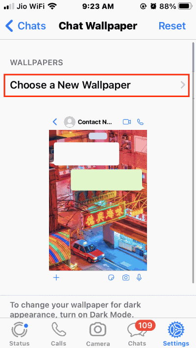 Как выбрать разные обои для чата для светлой и темной темы WhatsApp