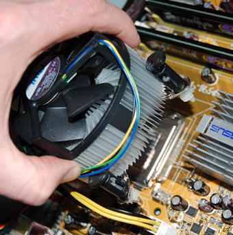 How to Remove Thermal Paste from your CPU or GPU